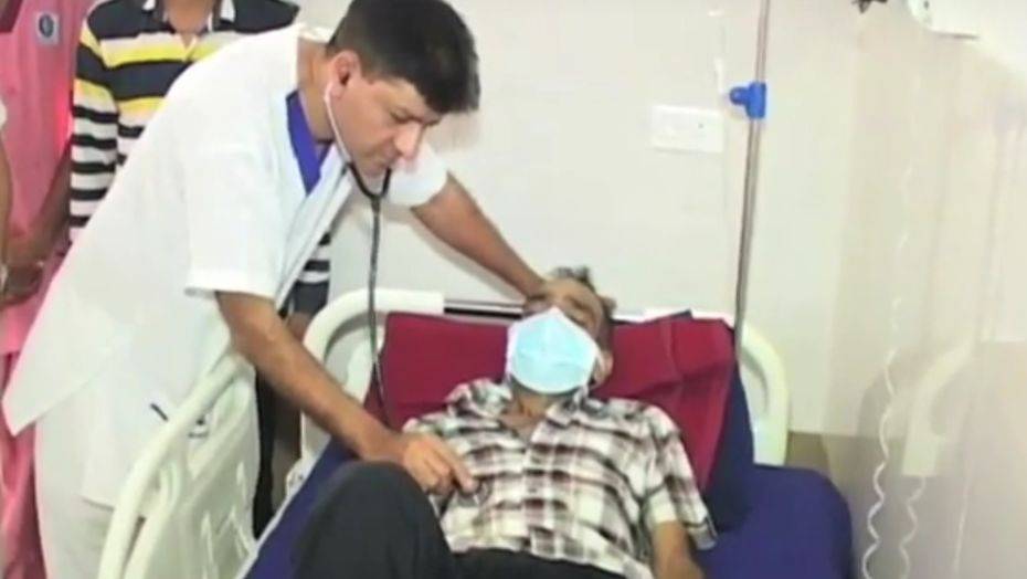 В Индии мужчина проглотил 40 ножей из-за приятного вкуса металла