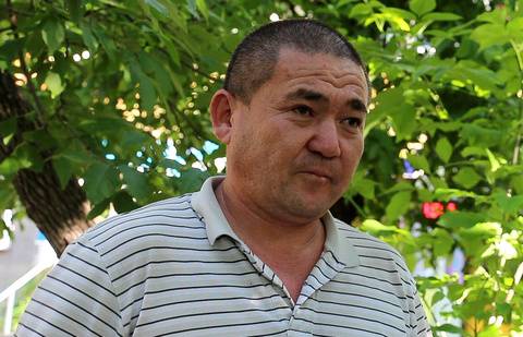 Мужчина, спасавший детей из-под колёс джипа, рассказал подробности трагедии в детсаду