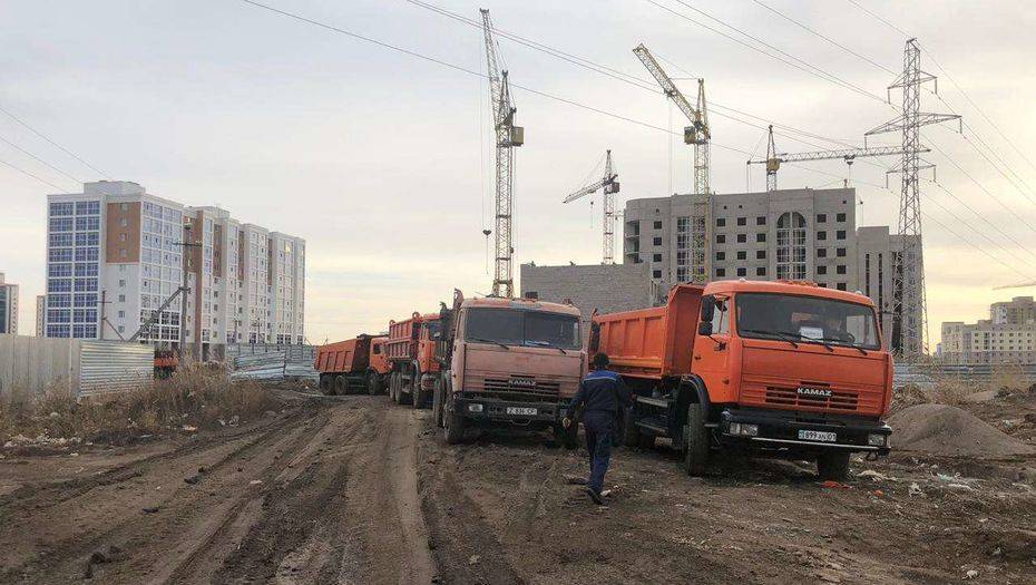 33 самосвала с мусором вывезли со стихийных свалок Астаны