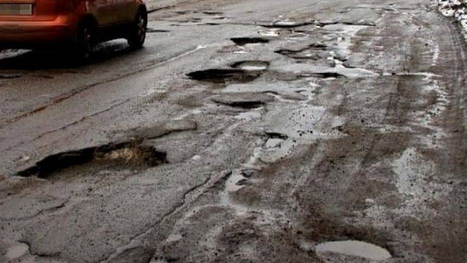 После поездки на авто из Астаны в Уральск мажилисмен предложил запретить чиновникам летать самолётами по стране