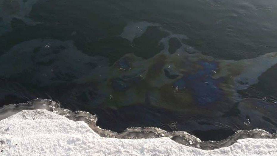 В ВКО закрыли дело по факту обнаружения на Иртыше нефтяных пятен