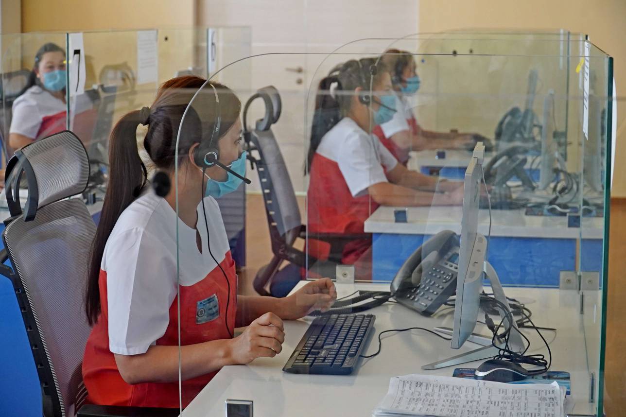 Количество вызовов скорой сократилось почти в два раза 