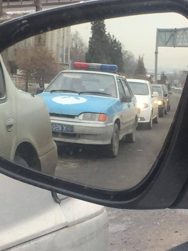 Полицейские Шымкента ездили по городу с выключенными фарами