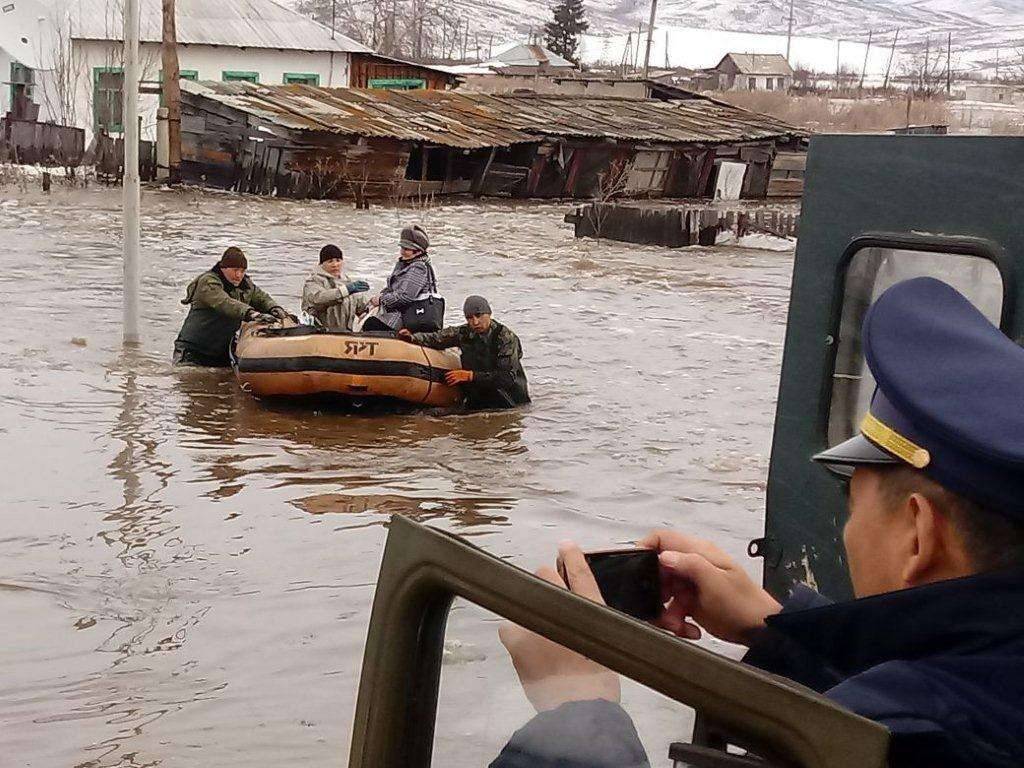 В Шемоанихинском районе эвакуируют жителей