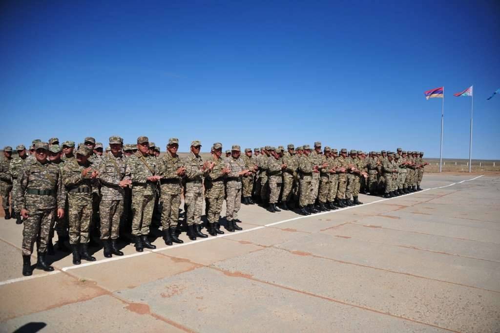 2 000 военнослужащих приехали на полигон на учения 