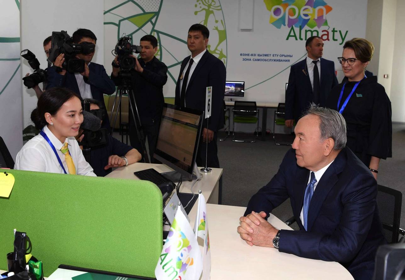 Глава государства отметил важность программы "Цифровой Казахстан"