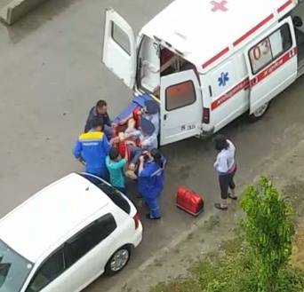 Во время выселения жильцам понадобилась помощь врачей