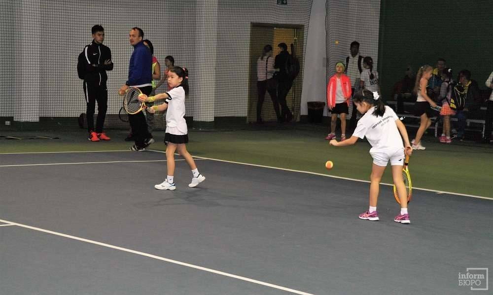 Участники чемпионата Казахстана по программе "Теннис до 10"