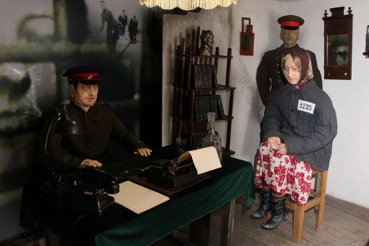 Композиции музея "АЛЖИР"