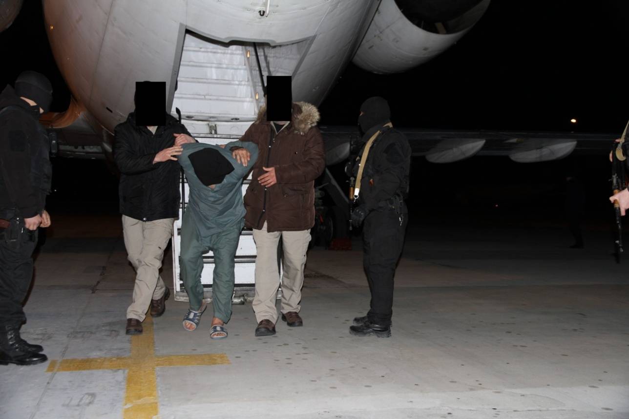 Зналиев в аэропорту Атырау