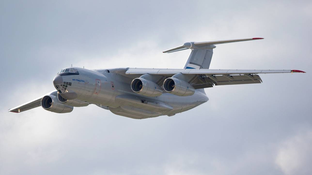 Военно-транспортный самолёт Ил-476