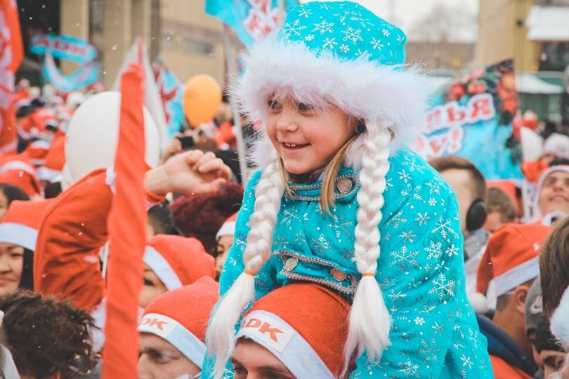 Самая маленькая снегурка-участница парада