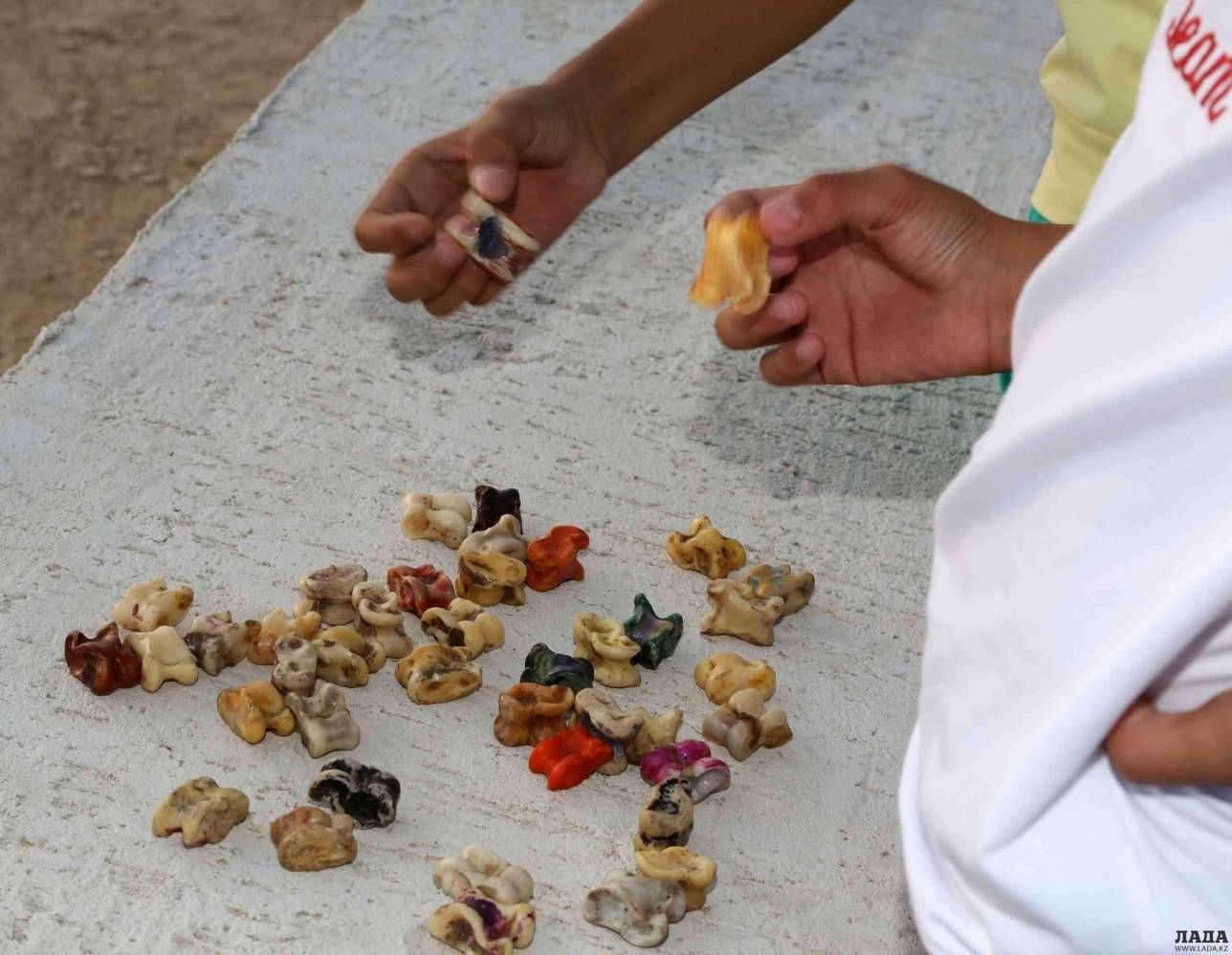 Игре в асыки теперь учат в Китае на специальных курсах