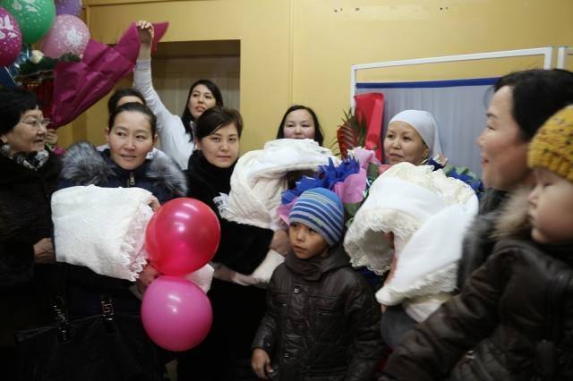 "Молодец!" - сама себе сказала мама, когда родилась третья девочка