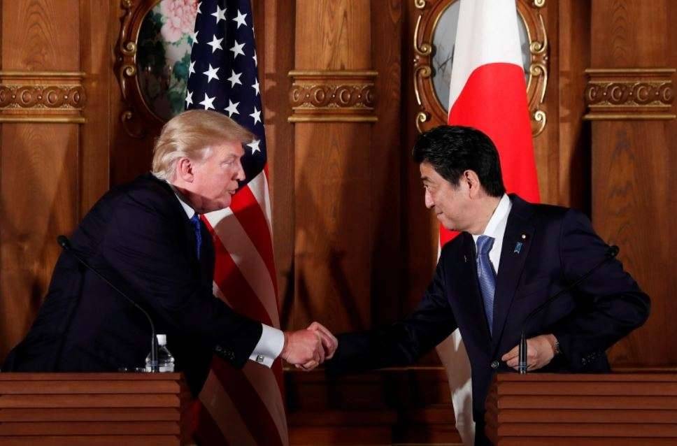 Дональд Трамп и Синдзо Абэ