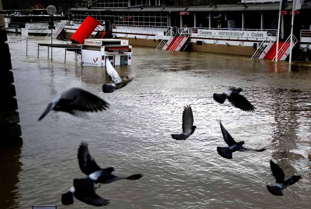 Уровень воды в реке приблизился к шести метрам