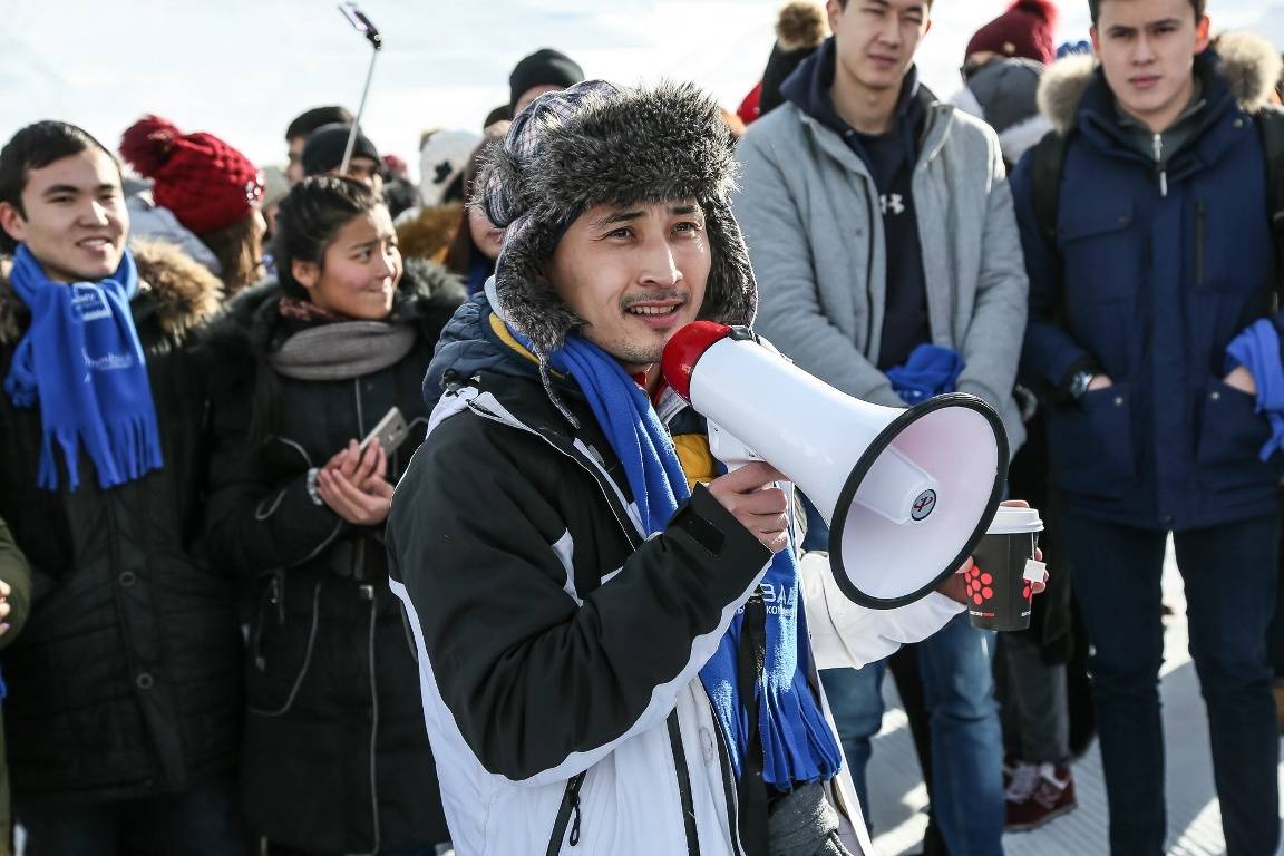 Мурат Мутурганов призывает поддержать участников Универсиады