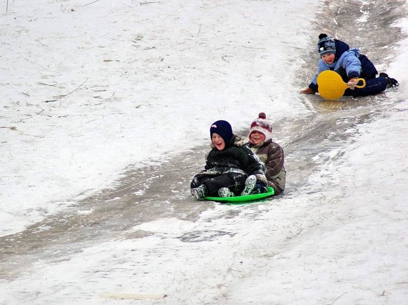 Школьники Уральска могут весело провести время за городом