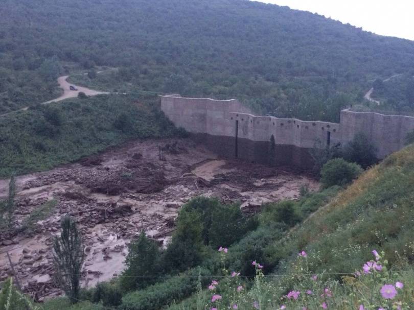 Плотина на реке Чапаево цела