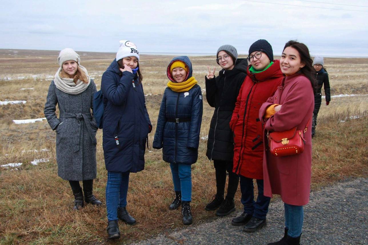 В райцентре собрали талантливых школьников со всего Казахстана, чтобы наградить за рисунки, фильмы и фотографии