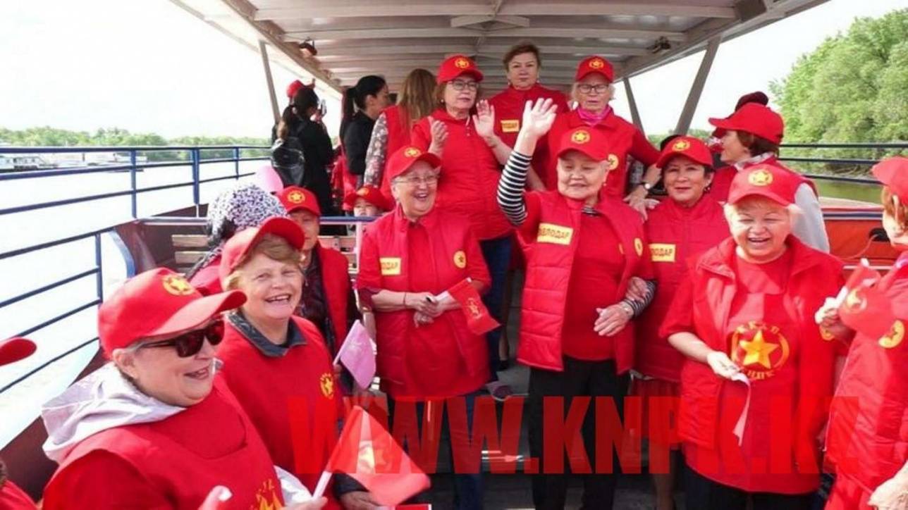 Речная прогулка предвыборного штаба кандидата Ахметбекова