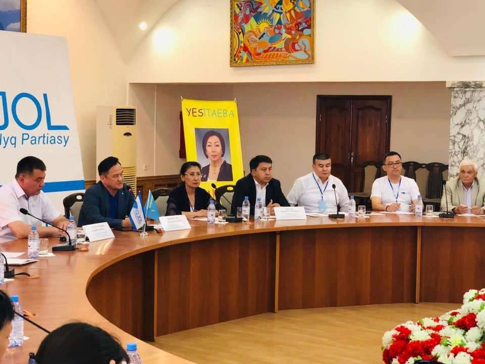 Члены штаба кандидата в президенты Дании Еспаевой провели круглый стол в Кызылорде