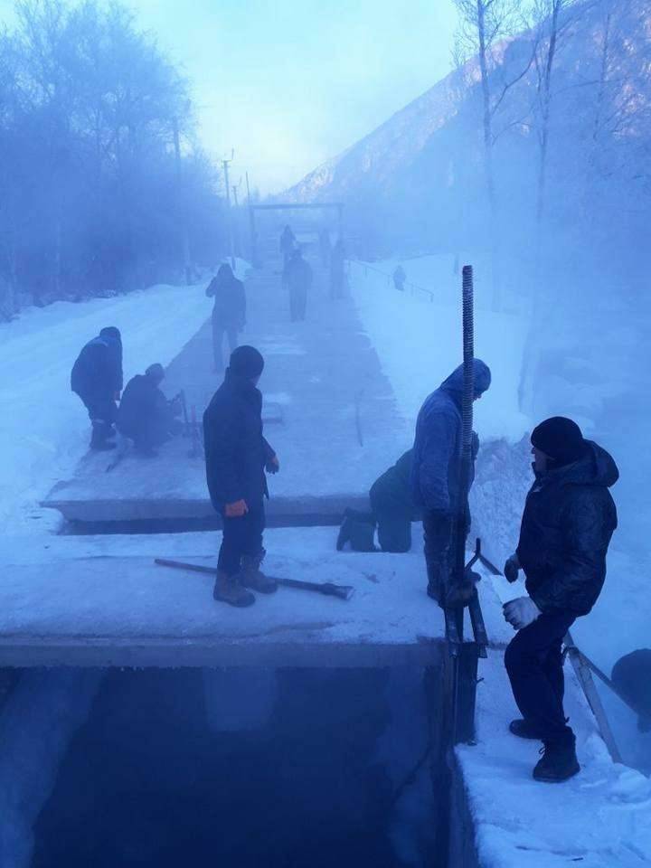 В Талгаре на водоводах возникли заторы льда