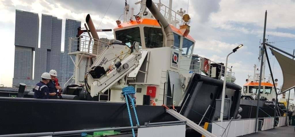 Буксиры спустили на воду в Роттердаме 22 мая