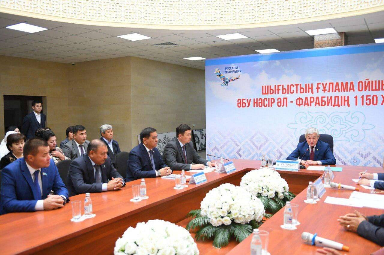 Бердыбек Сапарбаев провёл совещание в Туркестанской области