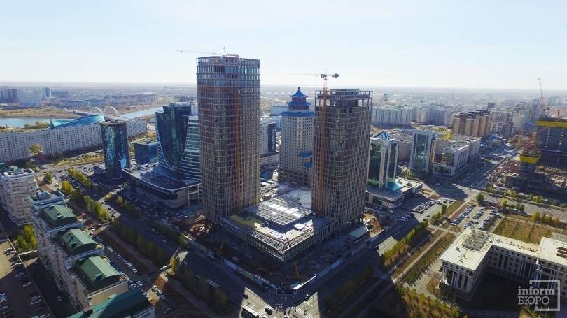 Здание Talan Towers в Астане