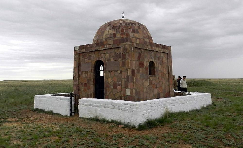 Мемориальный комплекс Кейки батыра в Амангельдинском районе был построен на месте захоронения батыра шесть лет назад 