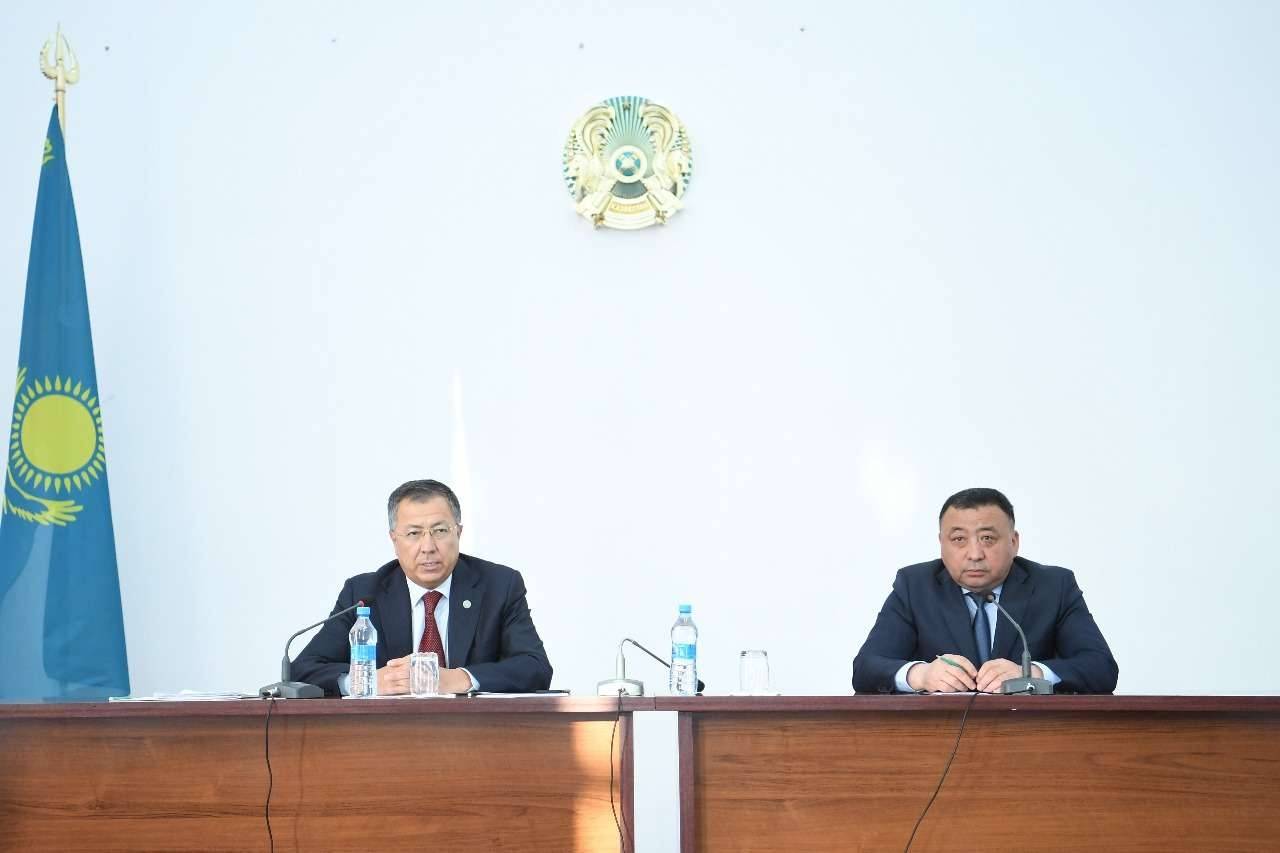 Жансеит Туймебаев встретился с жителями села Абай