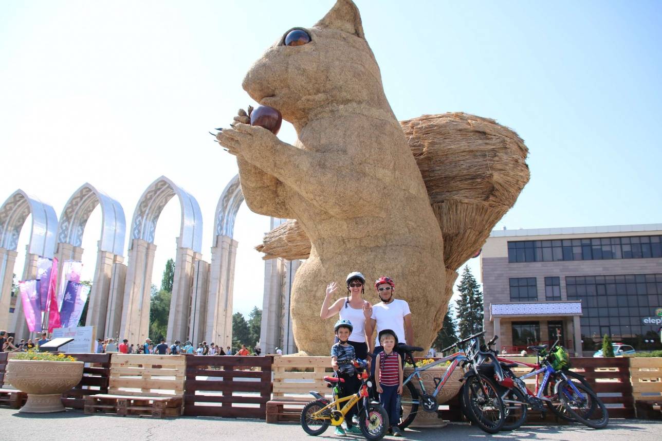 Участников болельщики ждали на финише