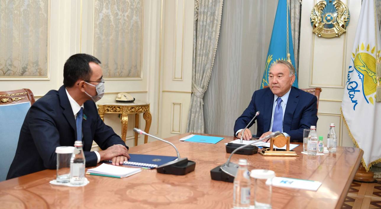 Нурсултан Назарбаев и Маулен Ашимбаев