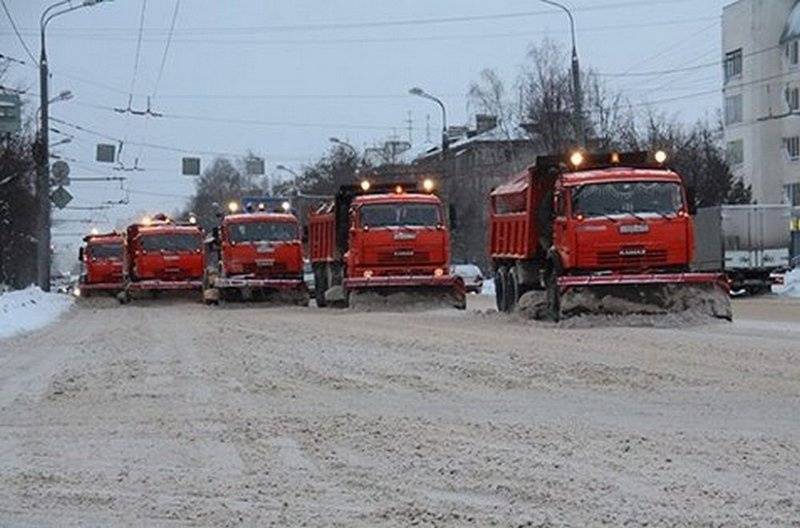 Почти 800 мпецмашин готовы выйти на борьбу со снежной стихией в Алматы