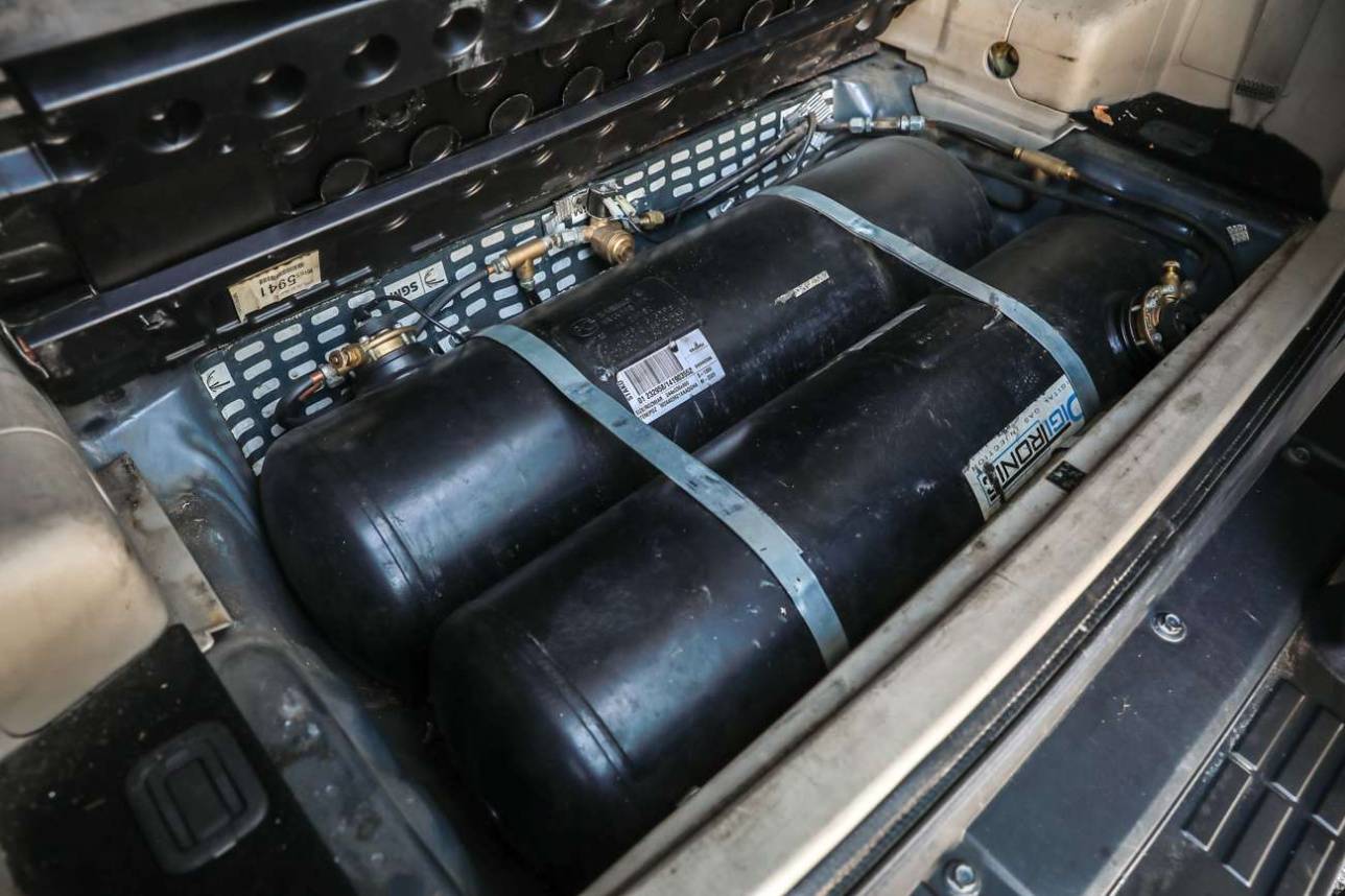 Газовые баллоны установленные в багажник автомобиля