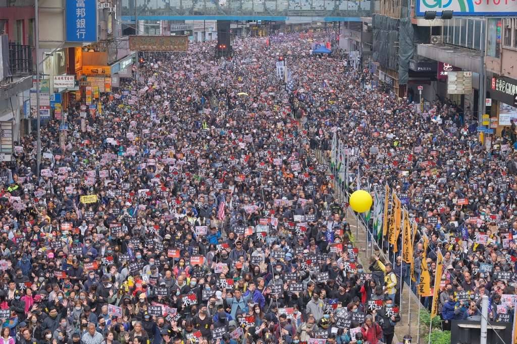 На новогоднюю акцию протеста вышли более миллиона человек