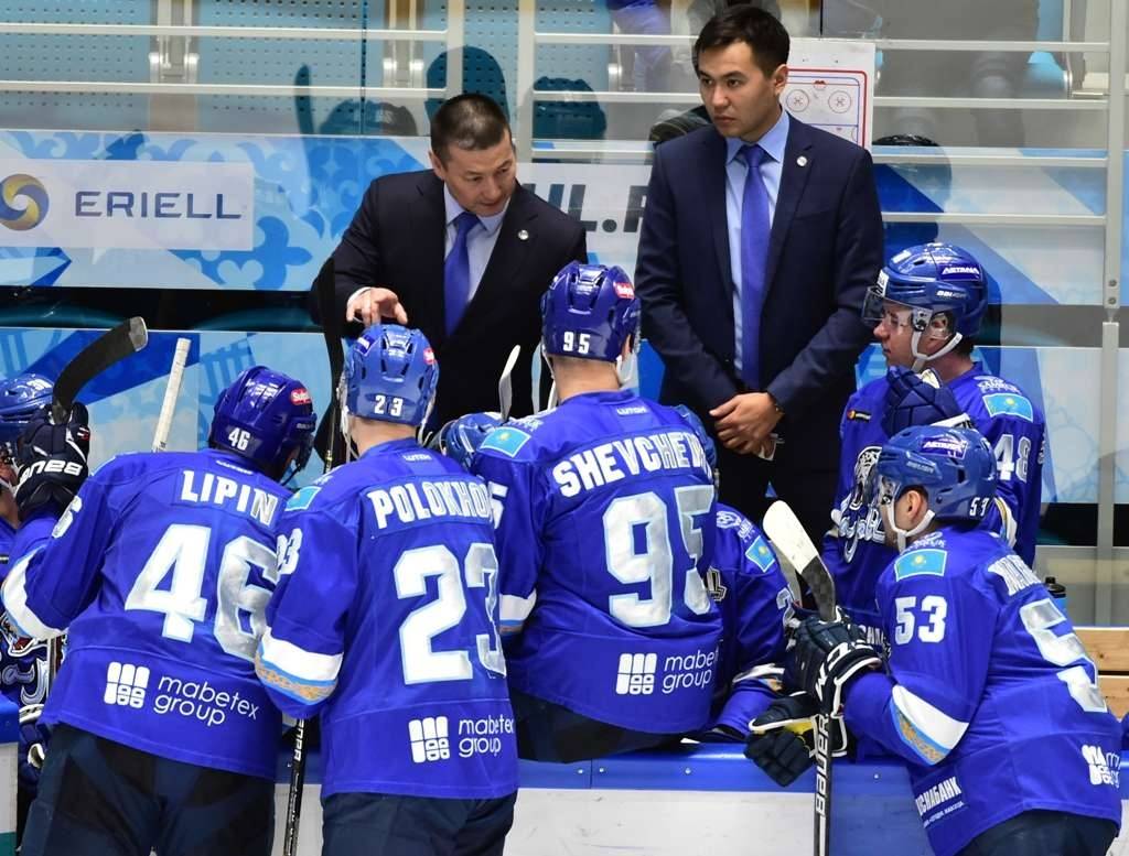 В январе 2018 года и.о. главного тренера ХК "Барыс" был назначен Галым Мамбеталиев