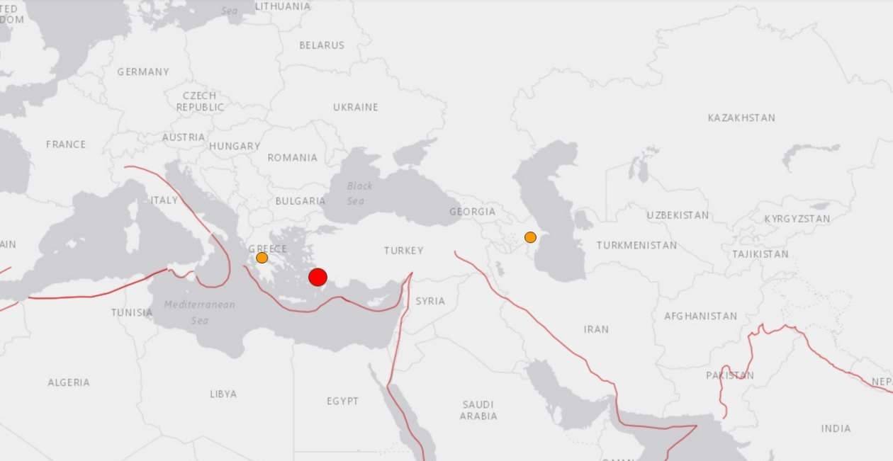 Очаг землетрясения находился в 10 км от Бодрума
