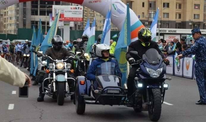 Поддержать велосипедистов прибыли