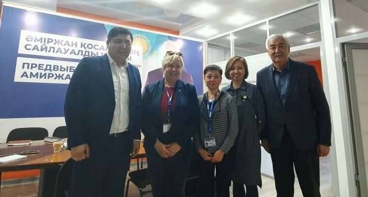 Бюро ОБСЕ посетил республиканский штаб Амиржана Косанова