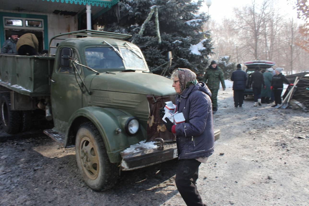 Люди сплотились для помощи в строительстве храма