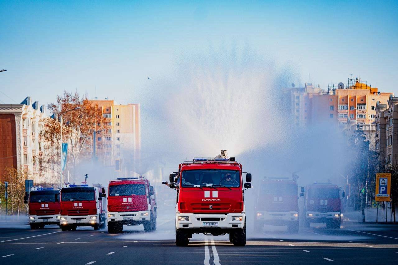 Обработка улиц в Нур-Султане