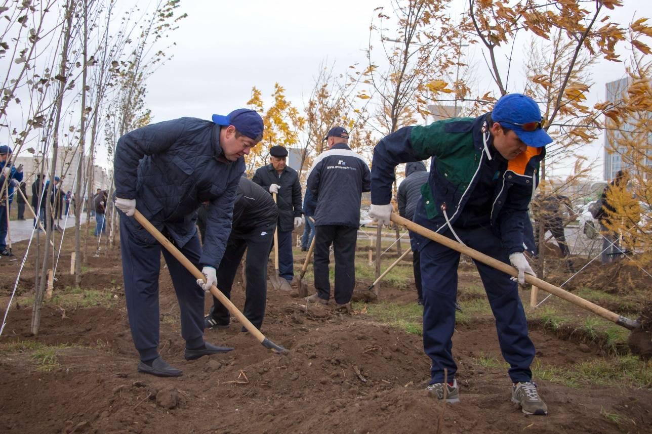 Глеб Щегельский слева