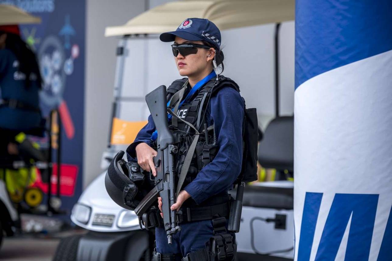 Singapore Airshow -2018 охраняло спецподразделение сингапурской полиции