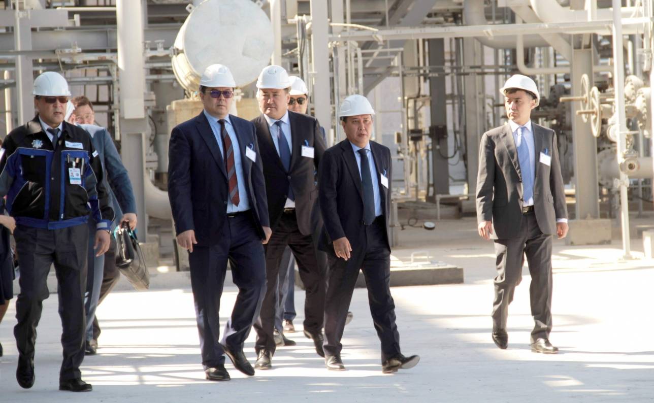 Канат Бозумбаев посетил завод в Павлодаре 