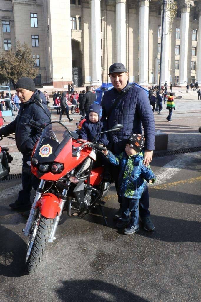 Пожарно-спасательный мотоциклетный экипаж быстрого реагирования