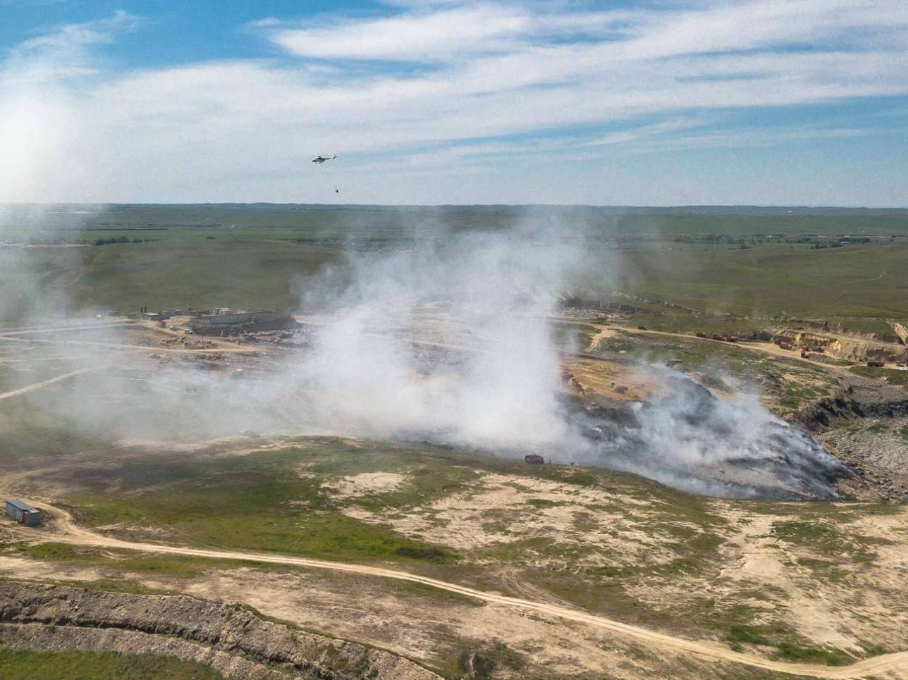 Очаг пожара находится в овраге 