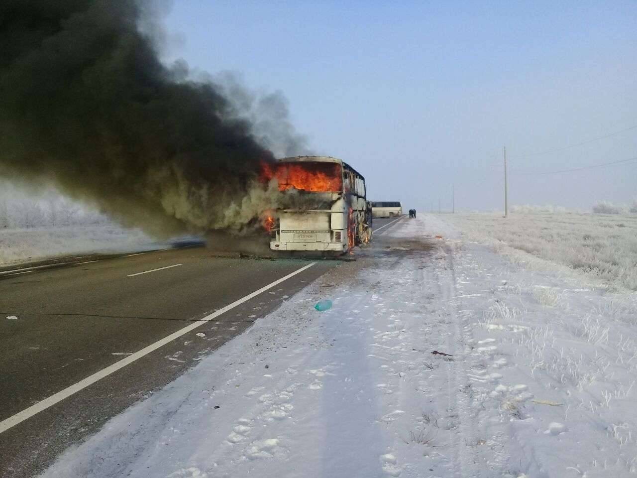 По одной из версий в автобусе замкнуло проводку