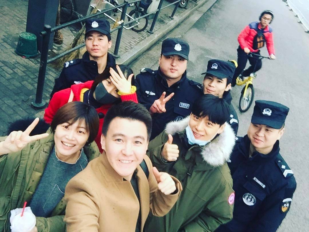 Димаш Кудайбергенов и его охрана